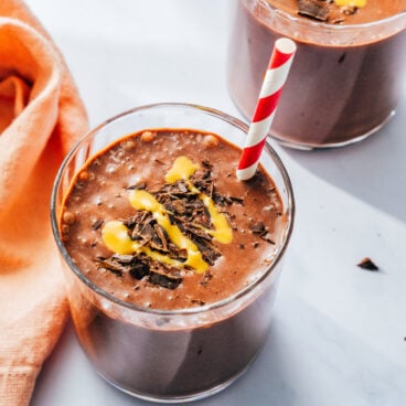 Chocolate peanut butter smoothie