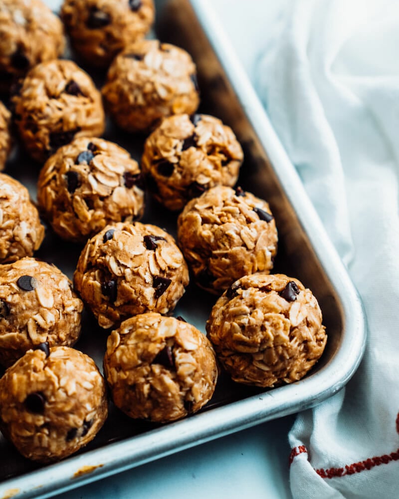 Peanut butter energy balls