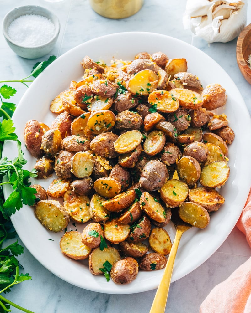 Garlic roasted potatoes