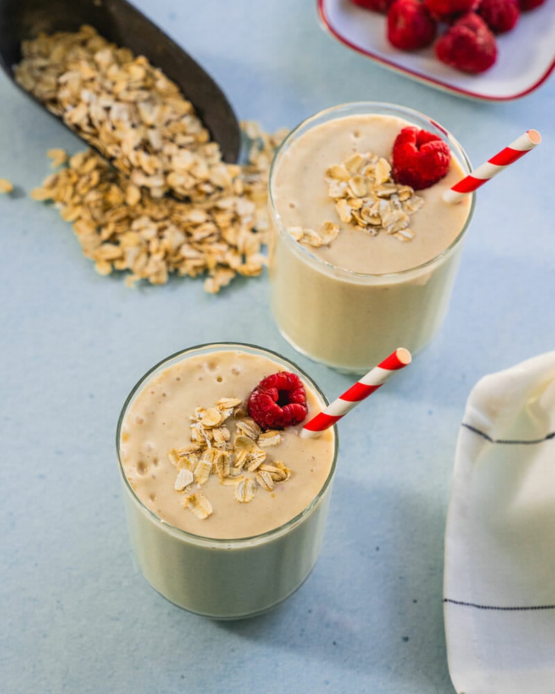 Peanut butter banana oatmeal smoothie