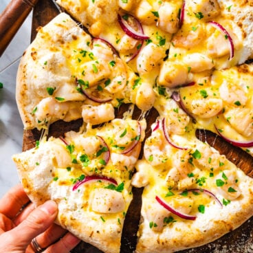 Seafood Pizza